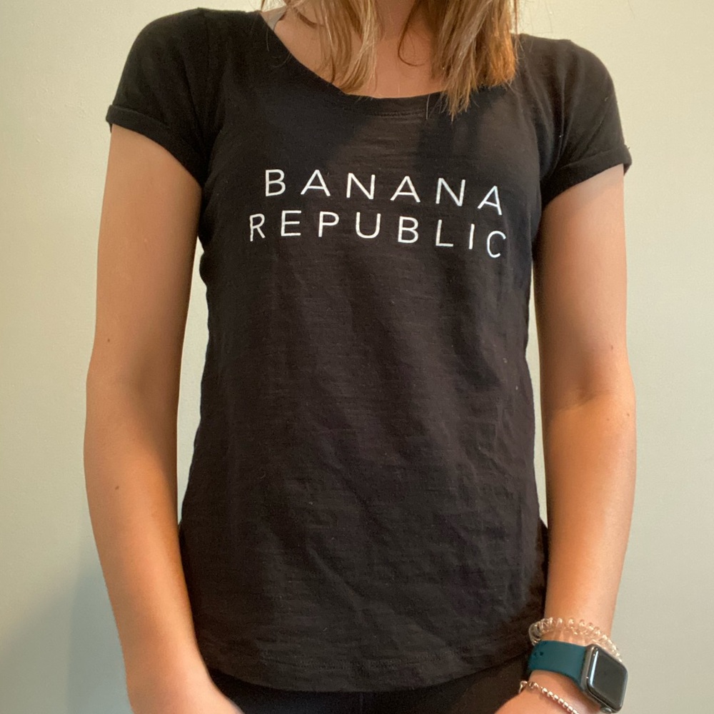 Banana republic t-shirt!